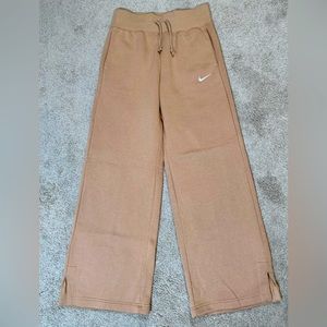 New Sportswear Phoenix High-Waisted Wide-Leg Sweatpants